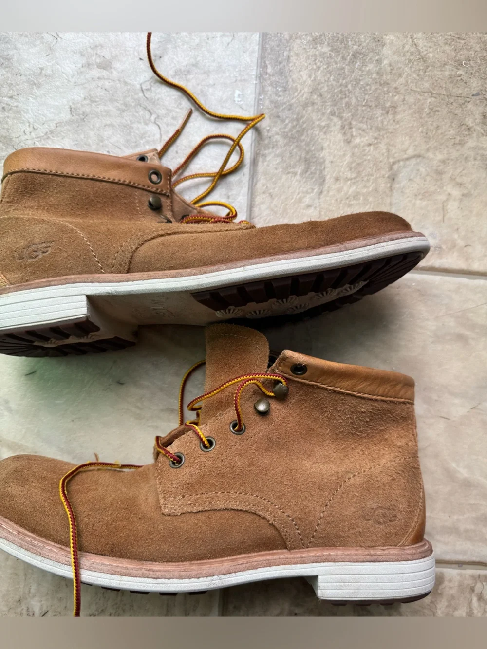UGG Men’s Chestnut Suede Chukka Boot